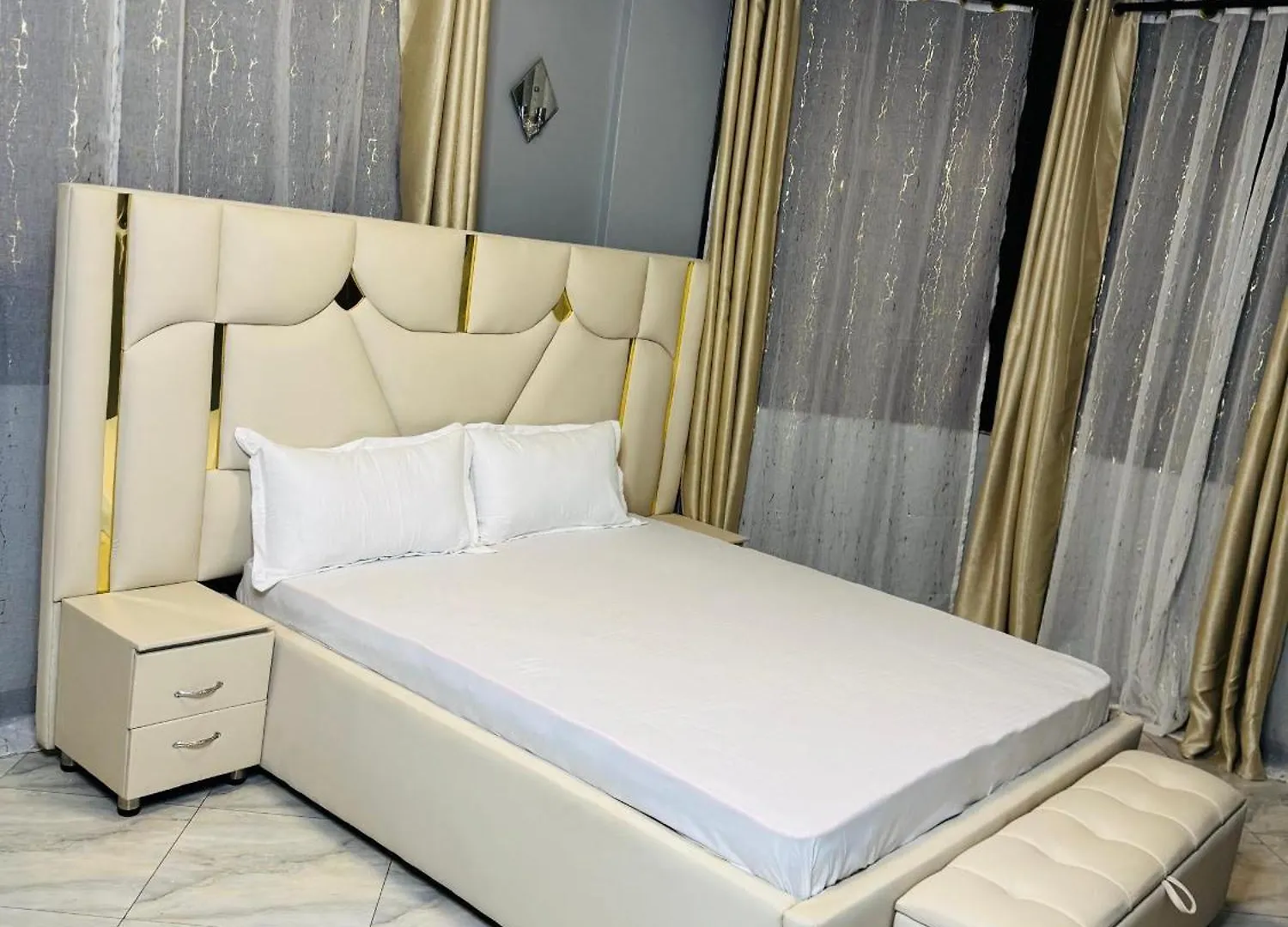 Buziga Luxury Apartment 坎帕拉 0*,